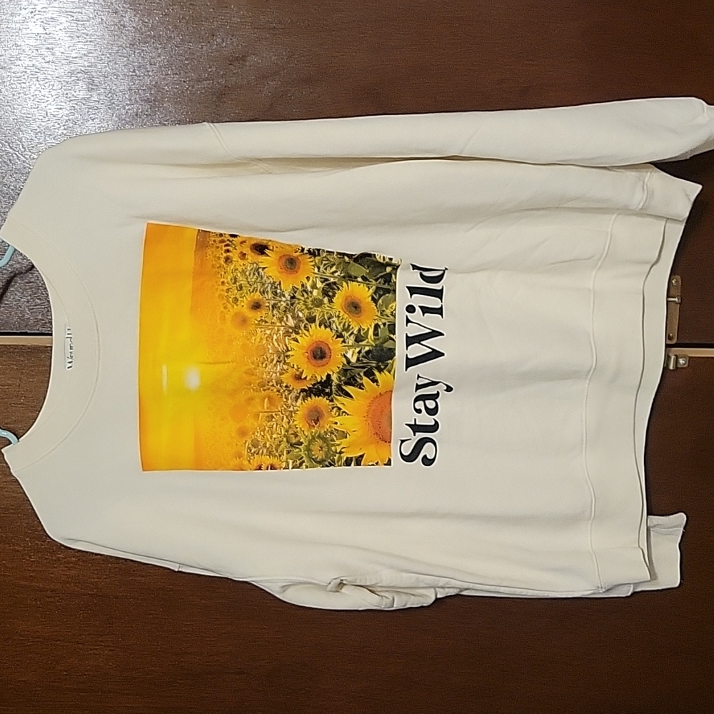 Sweatshirt